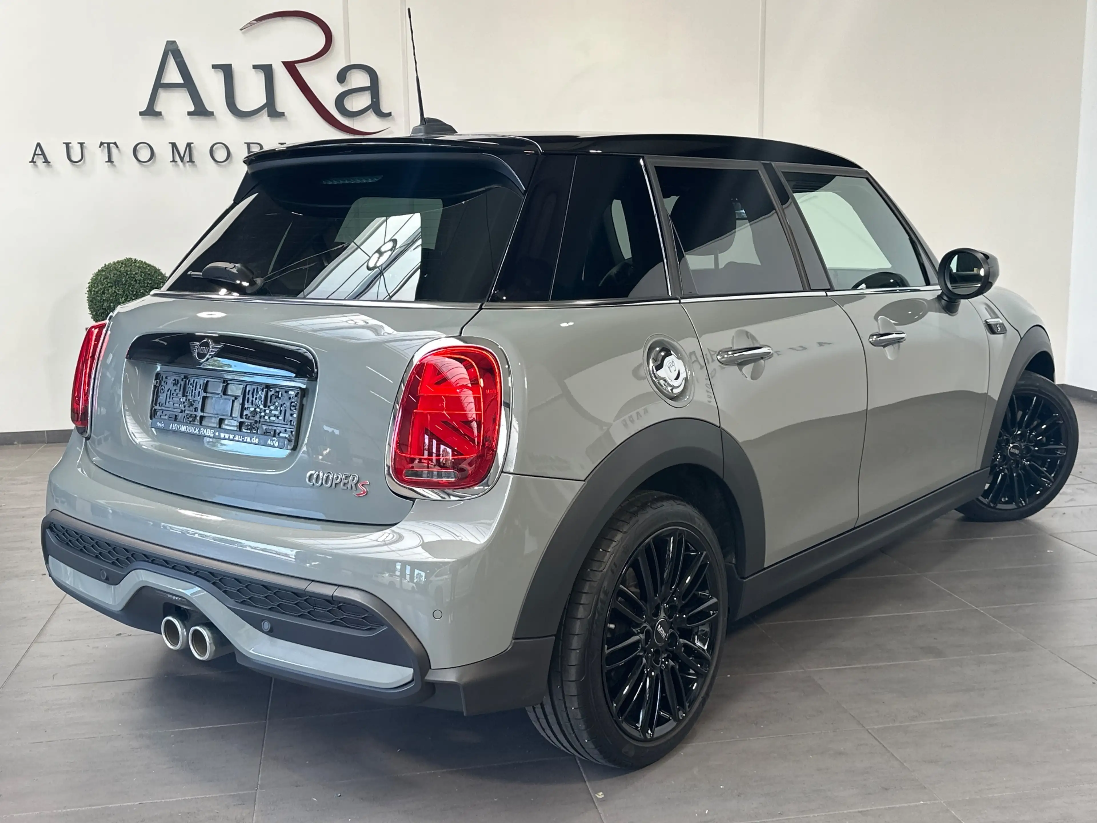 MINI Cooper S Aut. Classic Trim NAV+LED+KEYLESS+17ZOLL+1HD — photo 5