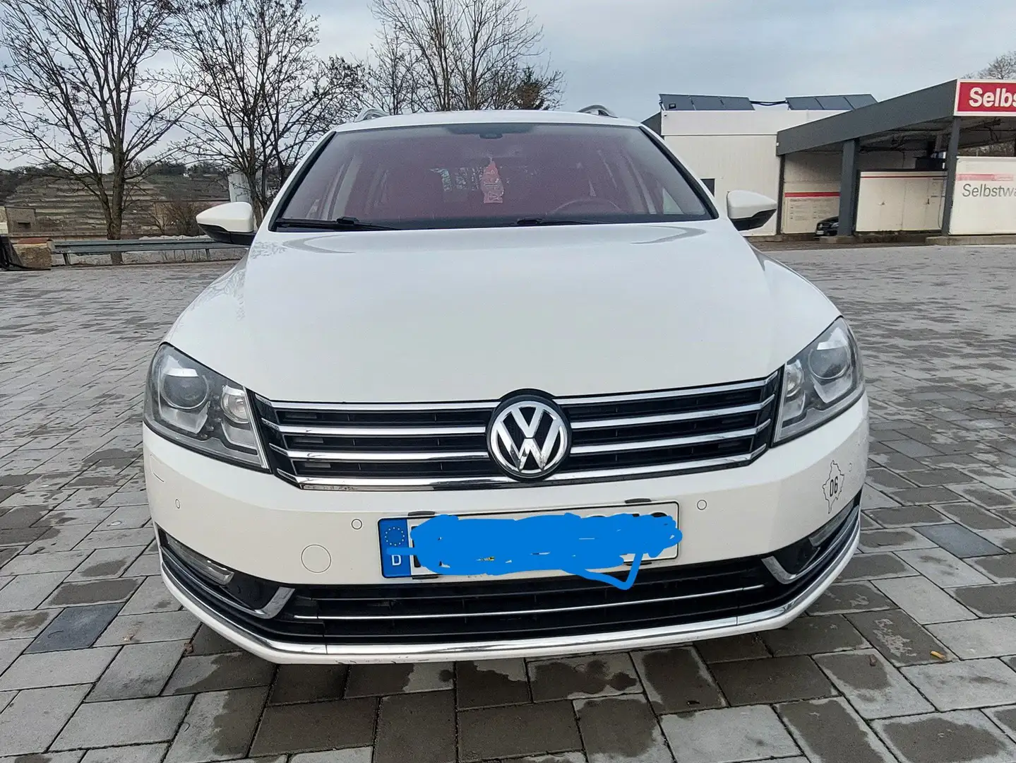 Volkswagen Passat Variant Passat+Variant+2.0+Blue+TDI+DSG+SCR+Comfortline Bílá - 1