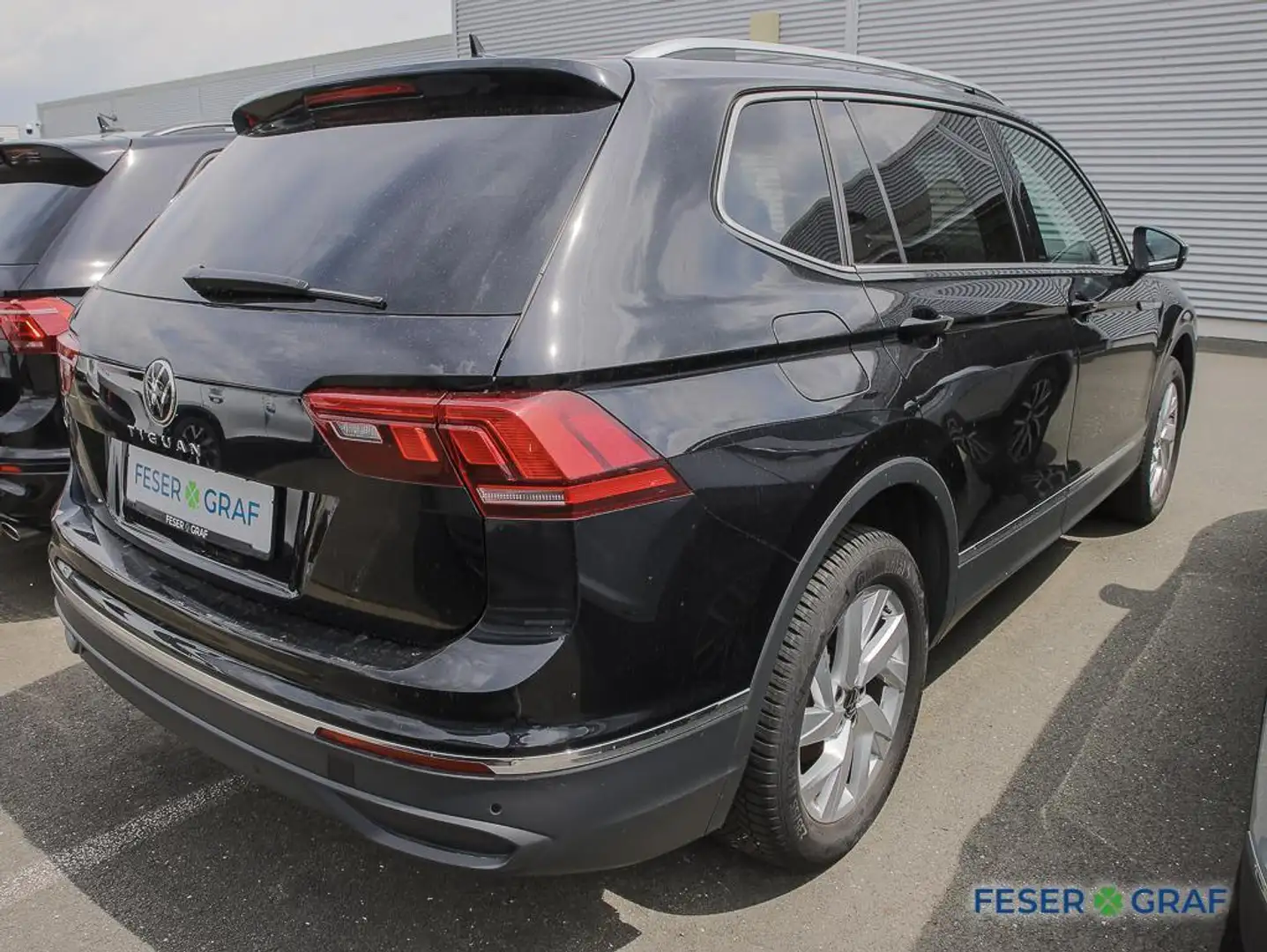 Volkswagen Tiguan Allspace Life 1.5 TSI DSG Navi AHK LED 7-Sitzer Schwarz - 2