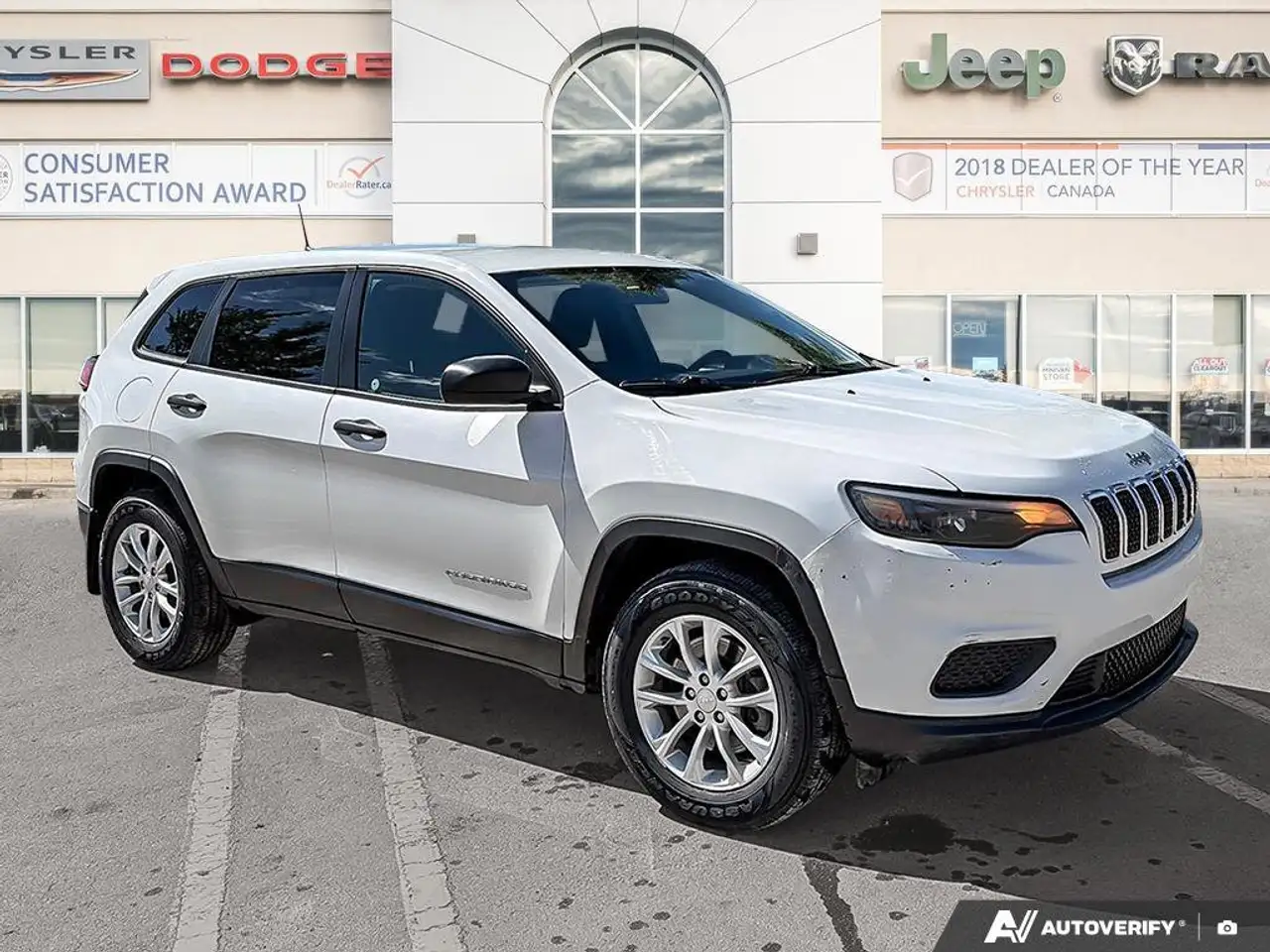 Jeep Cherokee photo Jeep Cherokee