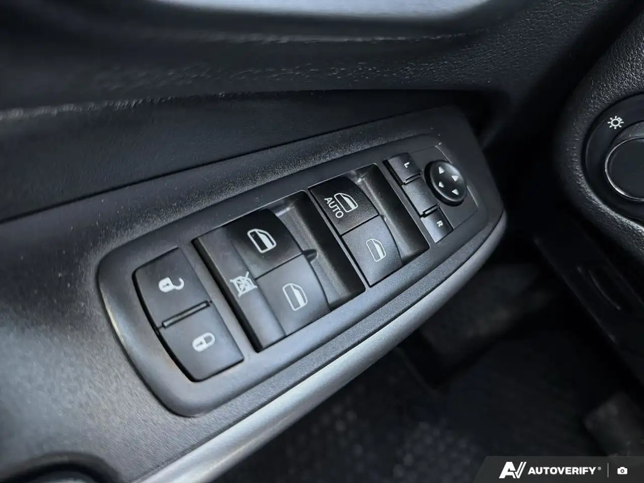 Jeep Cherokee photo Jeep Cherokee