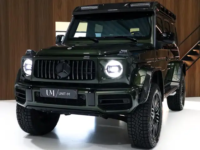 Mercedes-Benz G 63 AMG 4x4 SQUARED/ MANUFAKTUR/ OLIVE METALLIC/ CARBON