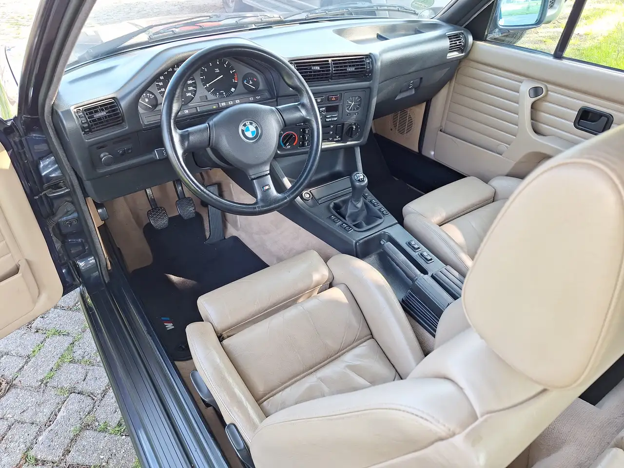 BMW 325 i cabrio E30 (1989) royalblau beige leder 158000km, foto 9