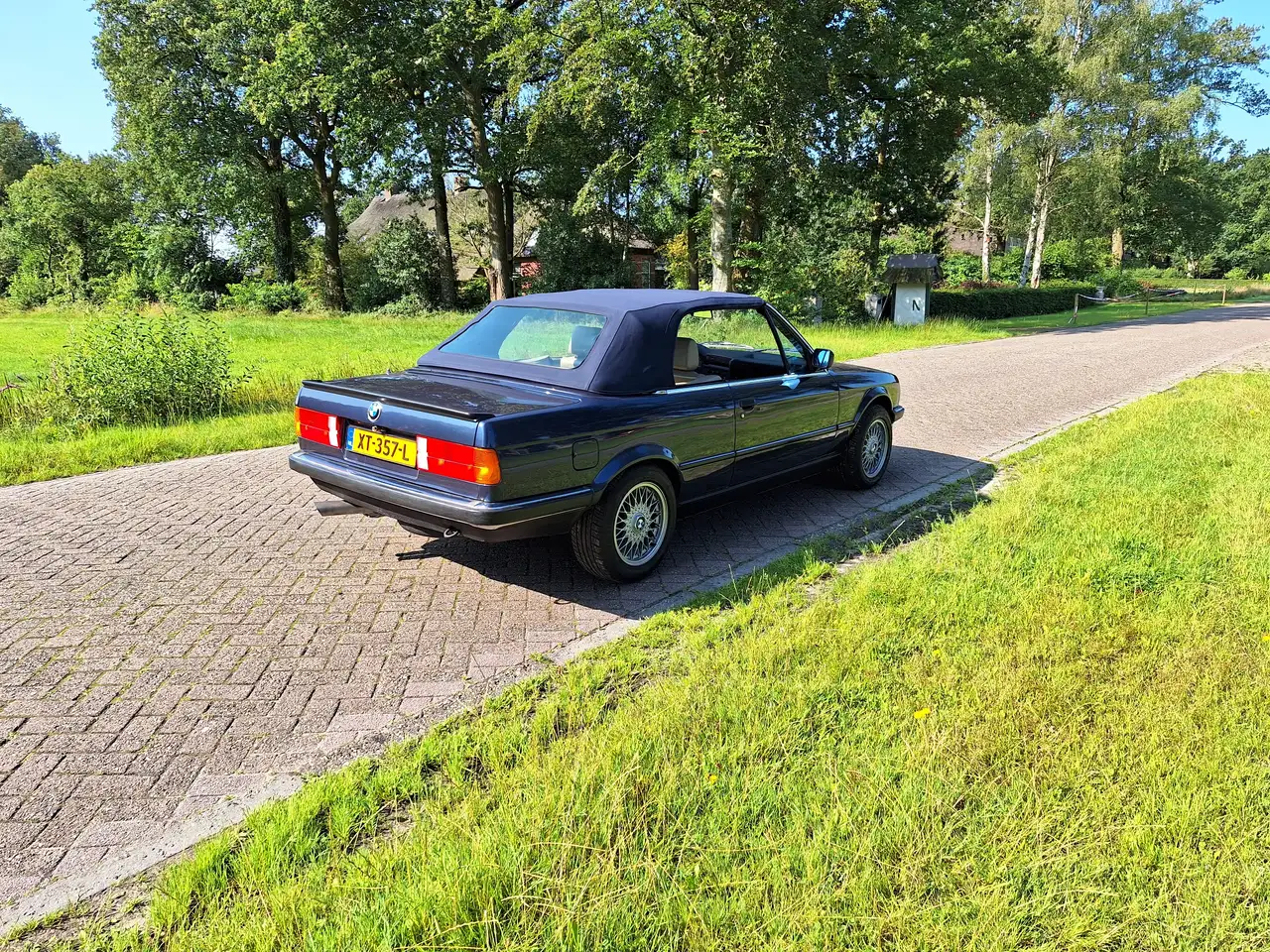 BMW 325 i cabrio E30 (1989) royalblau beige leder 158000km, foto 2