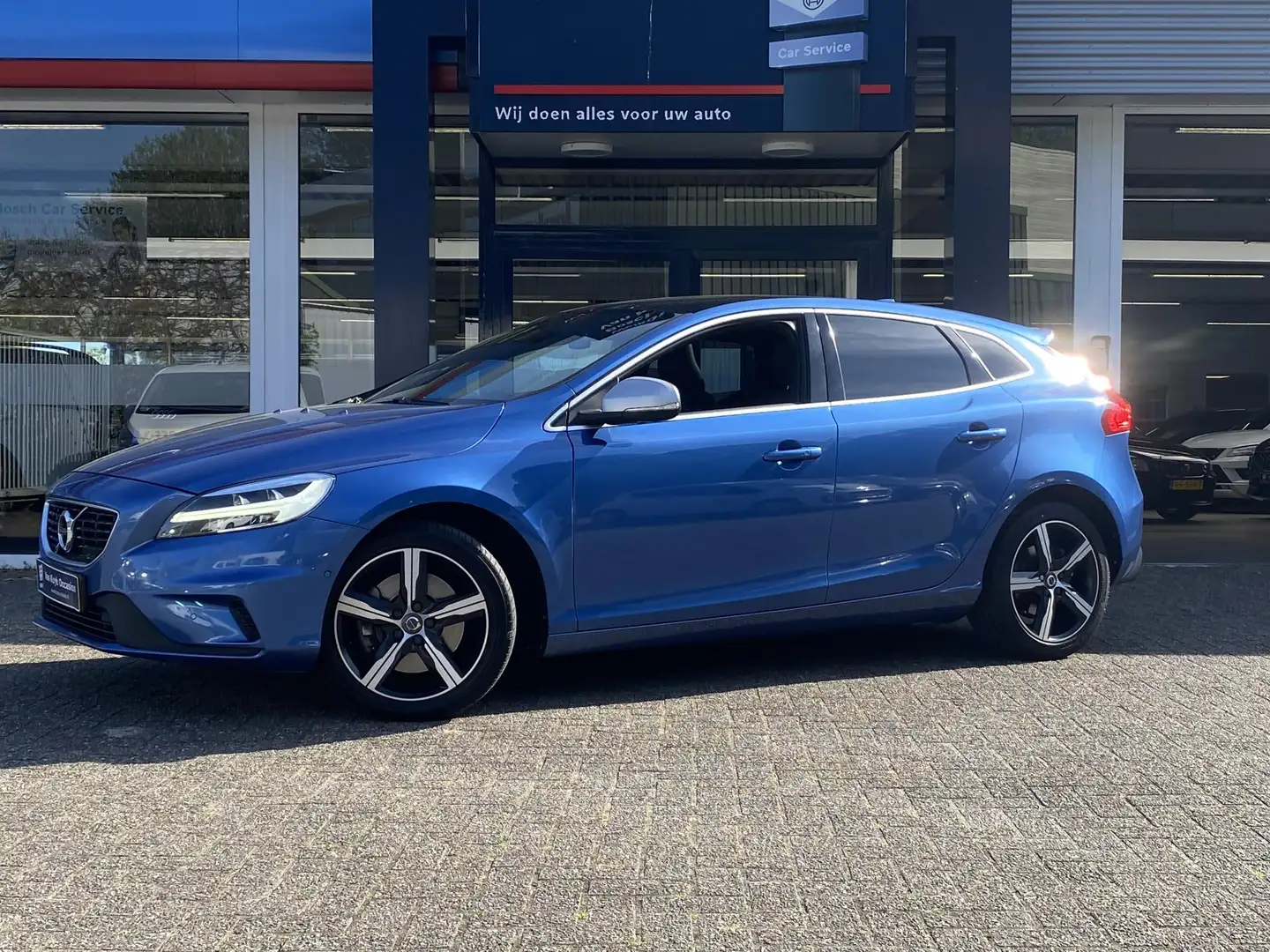 Volvo V40 1.5 T3 Polar+ Sport / Automaat / NL-Auto / Dealer- Azul - 2
