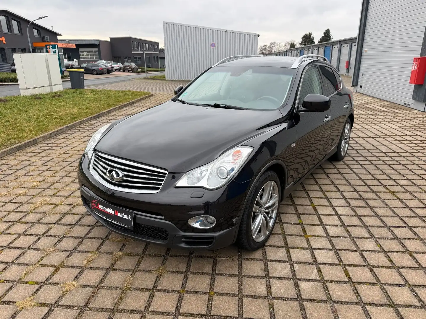 Infiniti EX30 EX EX30d Schwarz - 1