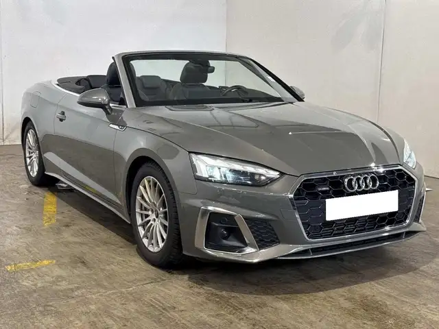 Audi A5 view 3
