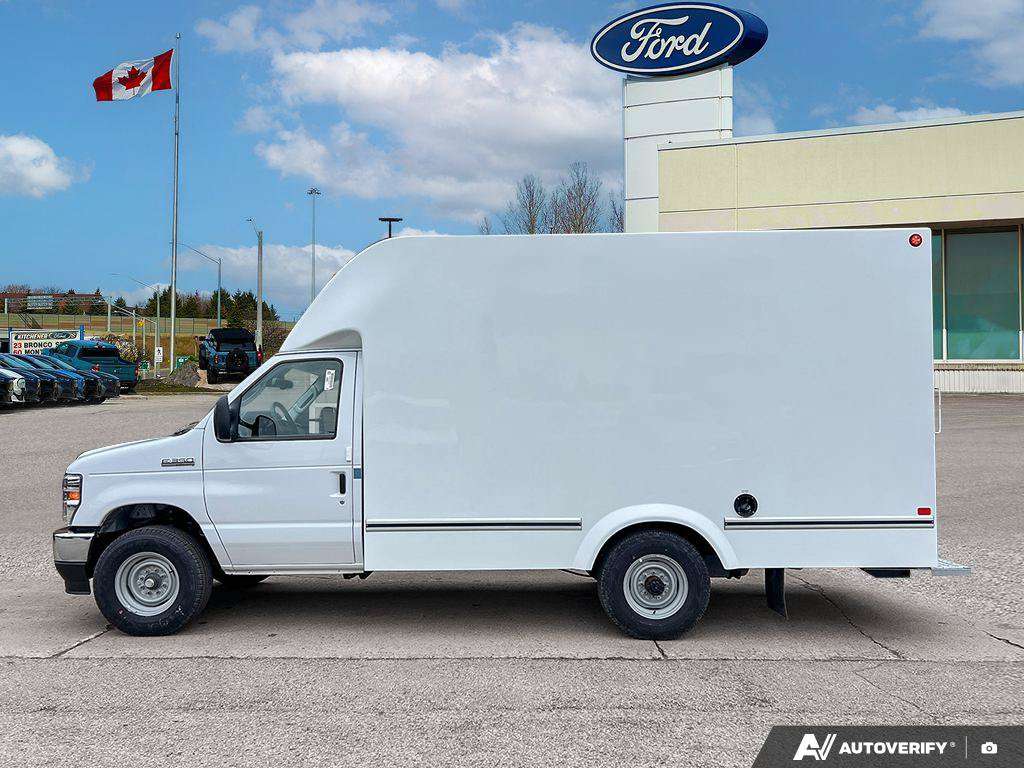 2027 Ford E-450