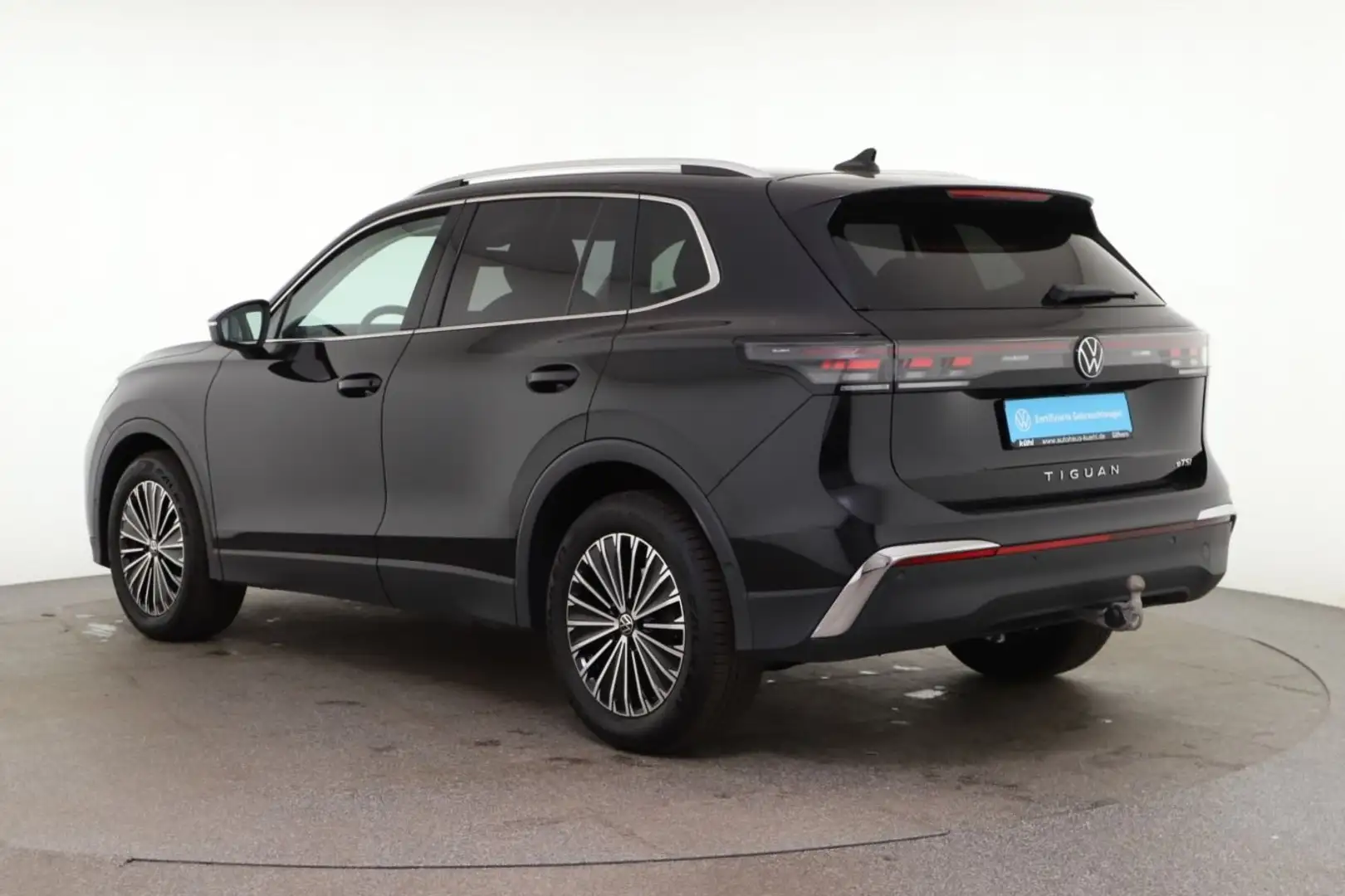 Volkswagen Tiguan 1.5 eTSI DSG Elegance LED+ HuD Pano ACC K Schwarz - 2