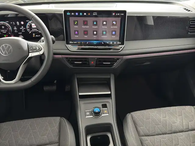 Volkswagen Tiguan view 10