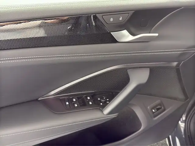 Volkswagen Tiguan view 14