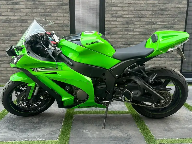 Kawasaki Ninja ZX-10R - foto 6