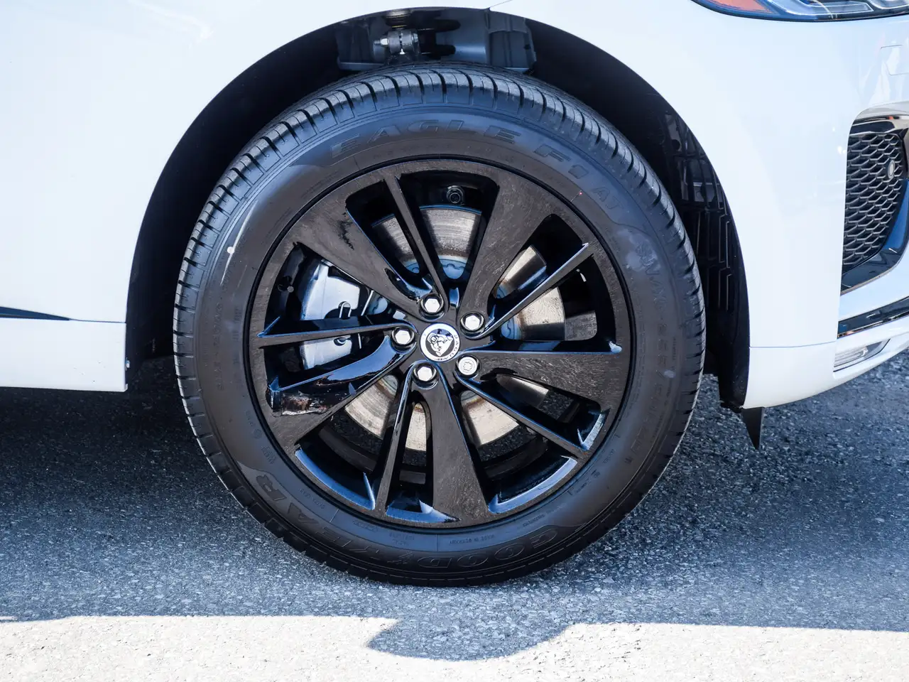 Jaguar F-Pace снимка Jaguar F-Pace