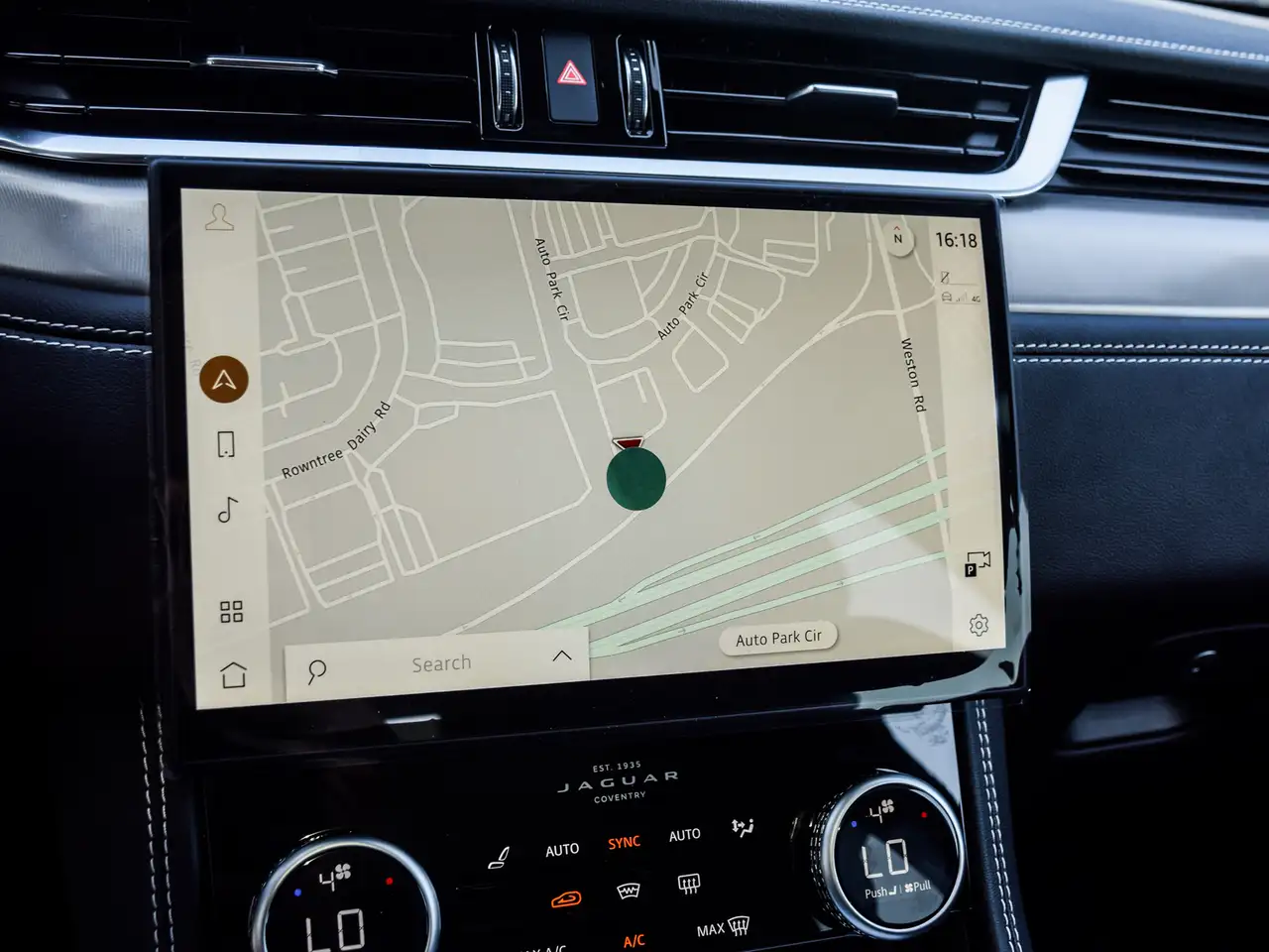 Jaguar F-Pace снимка Jaguar F-Pace