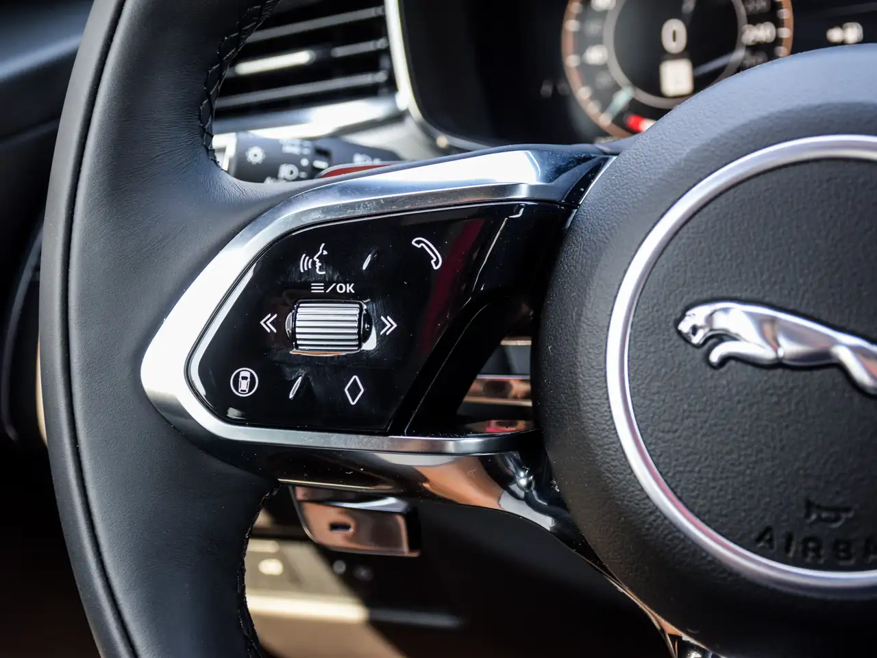 Jaguar F-Pace снимка Jaguar F-Pace