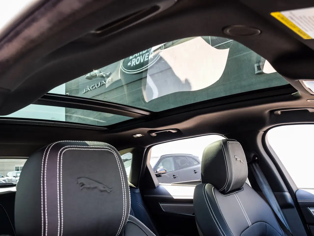 Jaguar F-Pace снимка Jaguar F-Pace