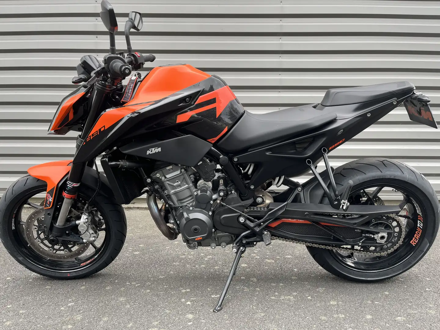 KTM 890 Duke - 1