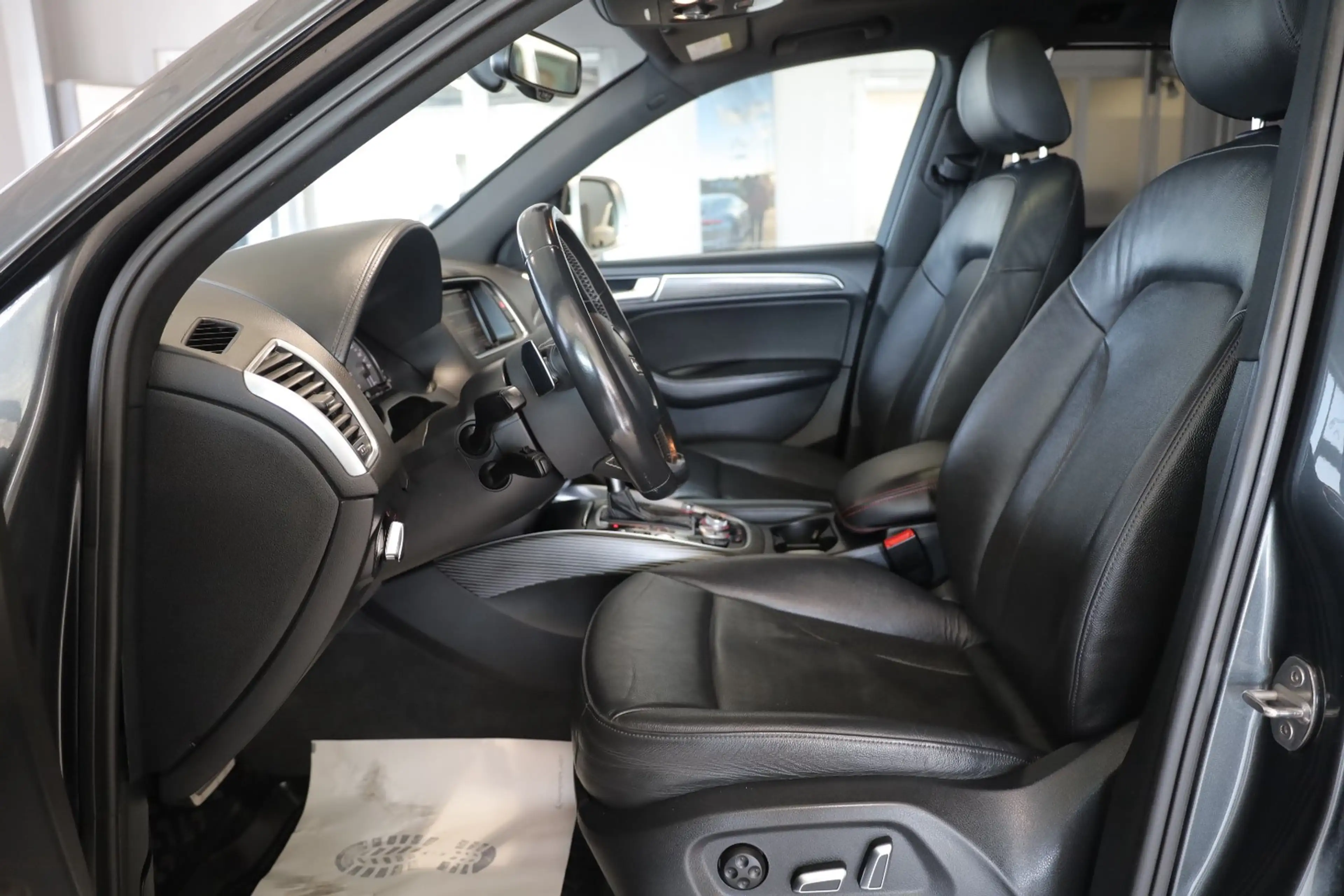 Audi SQ5 3.0 TDI competition quattro *PANO/STANDHEIZ.* — photo 15