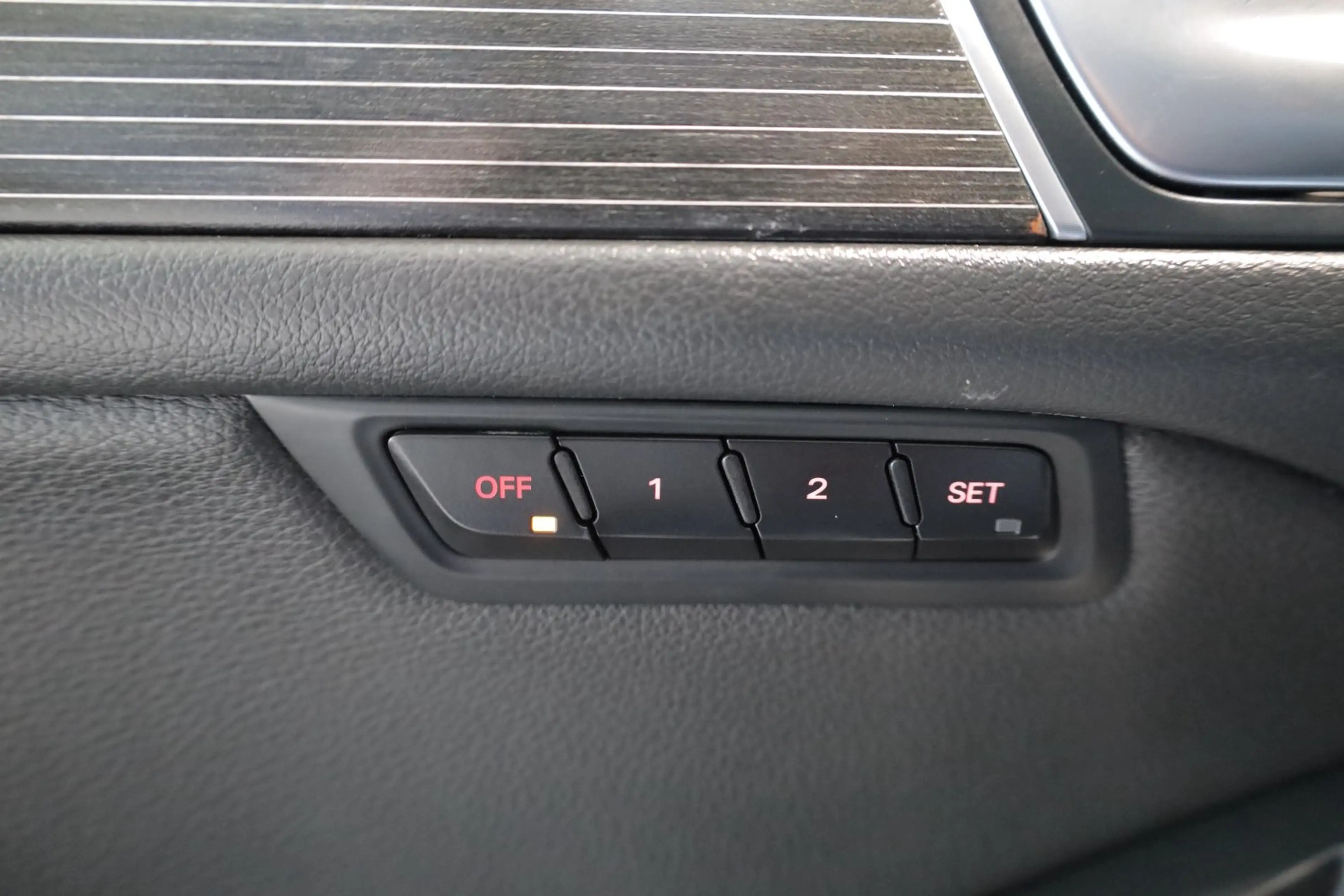 Audi SQ5 3.0 TDI competition quattro *PANO/STANDHEIZ.* — photo 11
