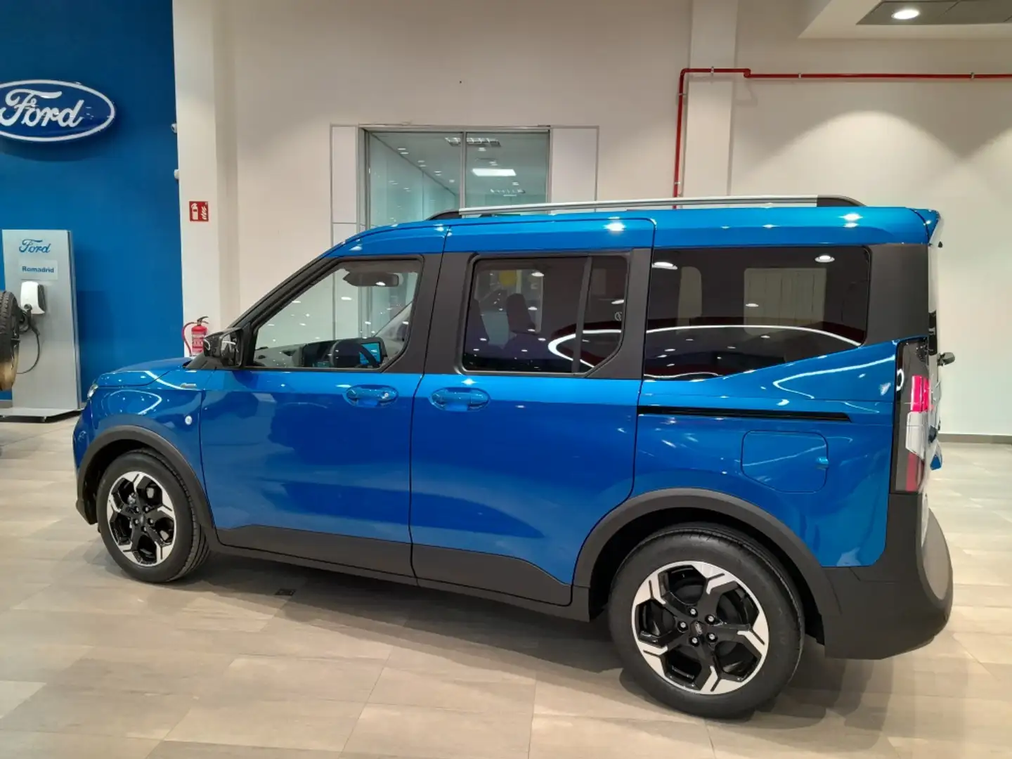 Ford Tourneo Courier 1.0 Ecoboost Active Blu/Azzurro - 2