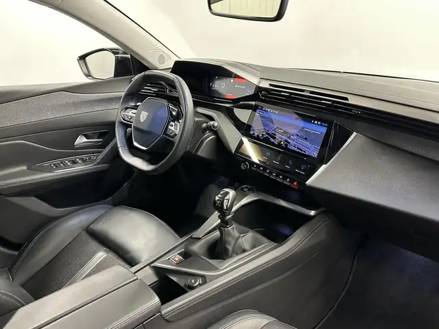 Peugeot 308 view 13