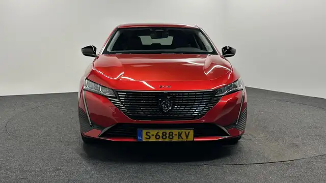 Peugeot 308 view 6