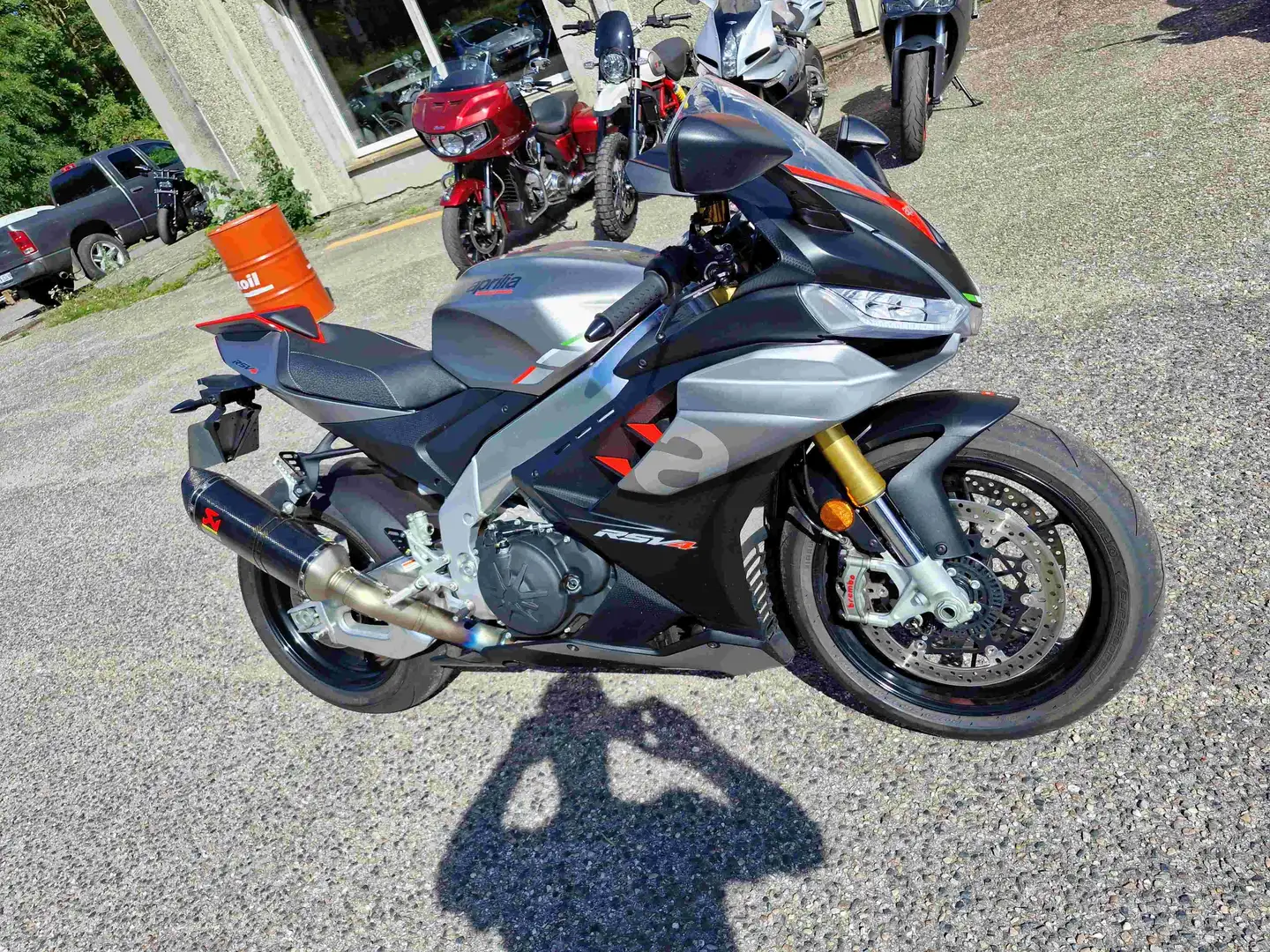 Aprilia RSV4 1100 / 2022 / 11133 Kms Argento - 2