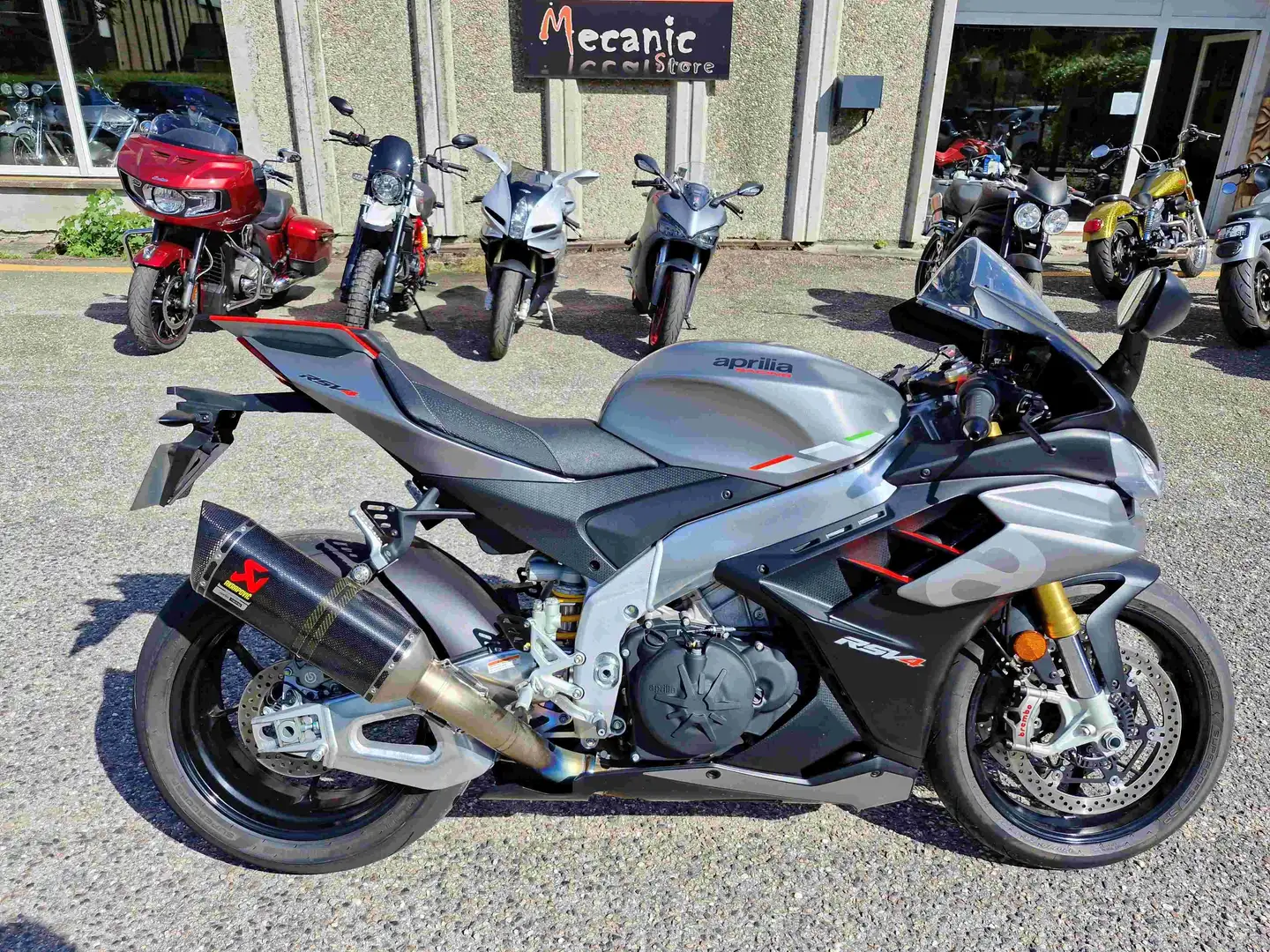 Aprilia RSV4 1100 / 2022 / 11133 Kms Argento - 1