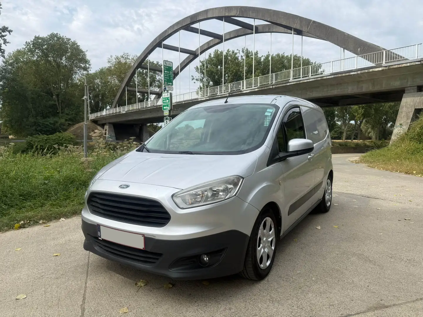 Ford Transit Courier 1.5 TDCi Trend Argent - 1