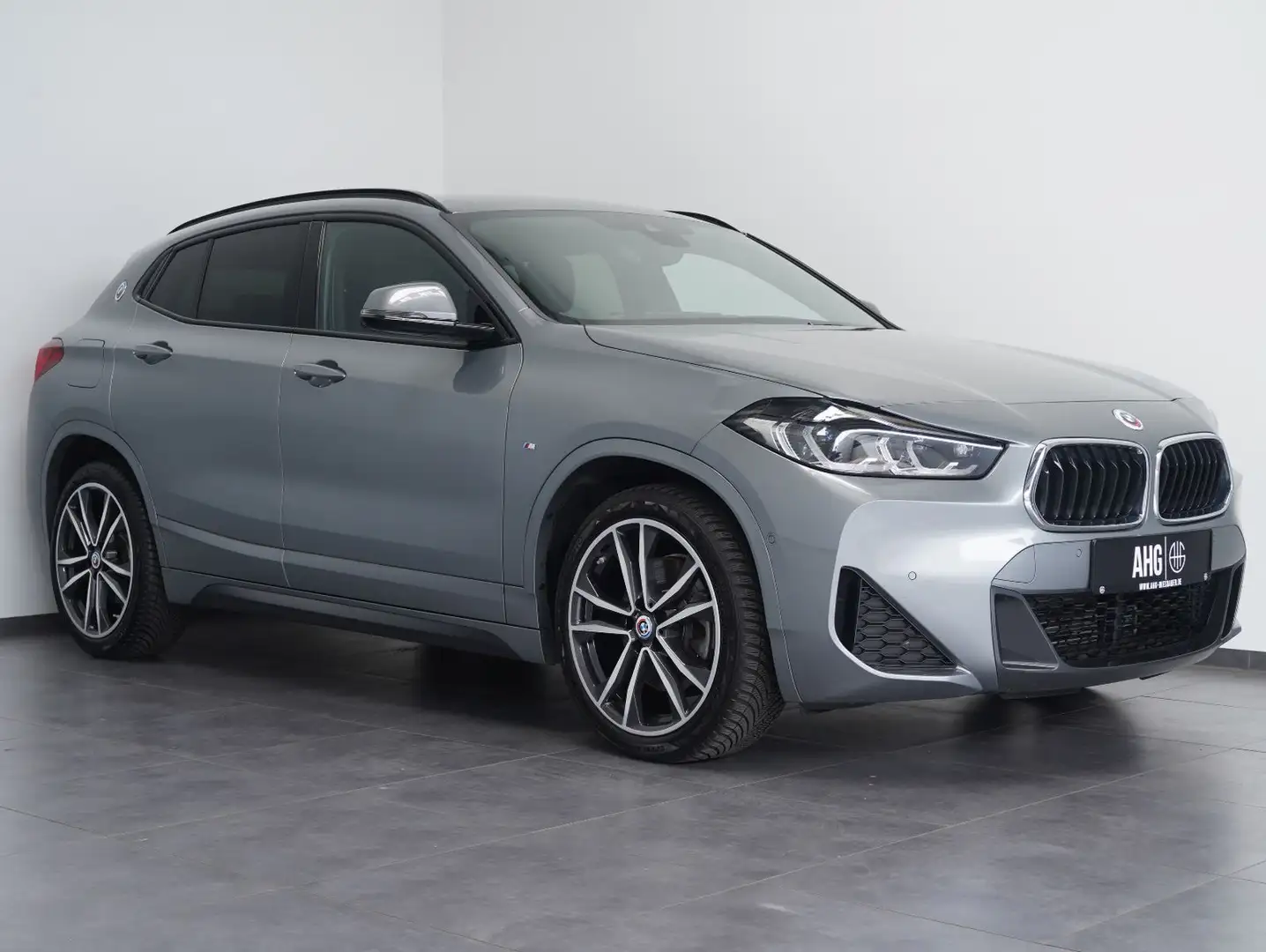 BMW X2 sDrive 20 i M Sport LED/HEADUP/KEYLESS/KAMERA Grau - 2