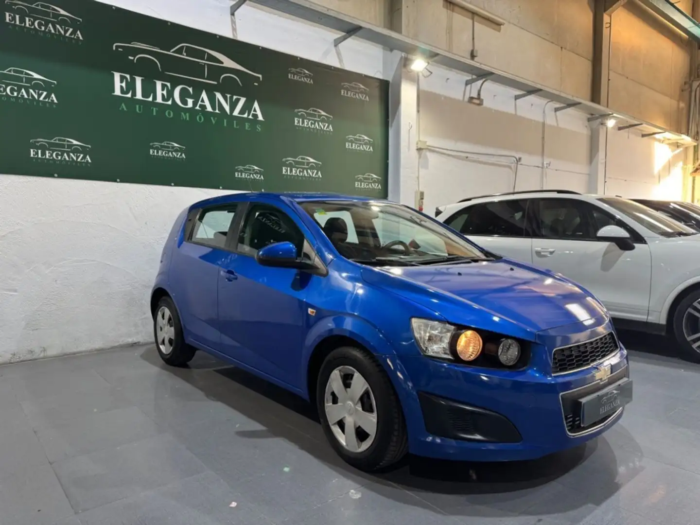 Chevrolet Aveo 1.4 16v LT+ Azul - 2