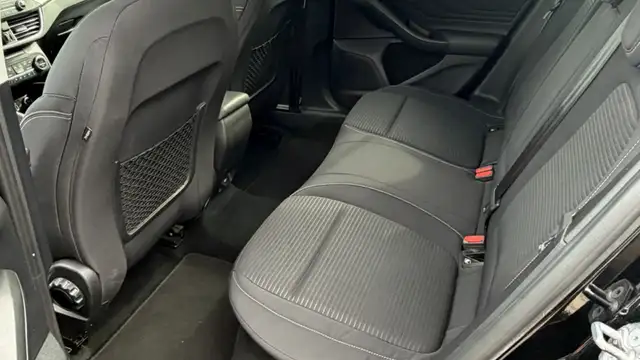 Ford Focus view 10