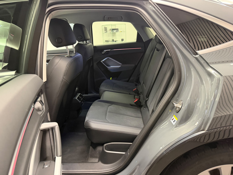 Audi Q3 Sportback 35 TDI 150ch / 110kW S tronic — photo 6