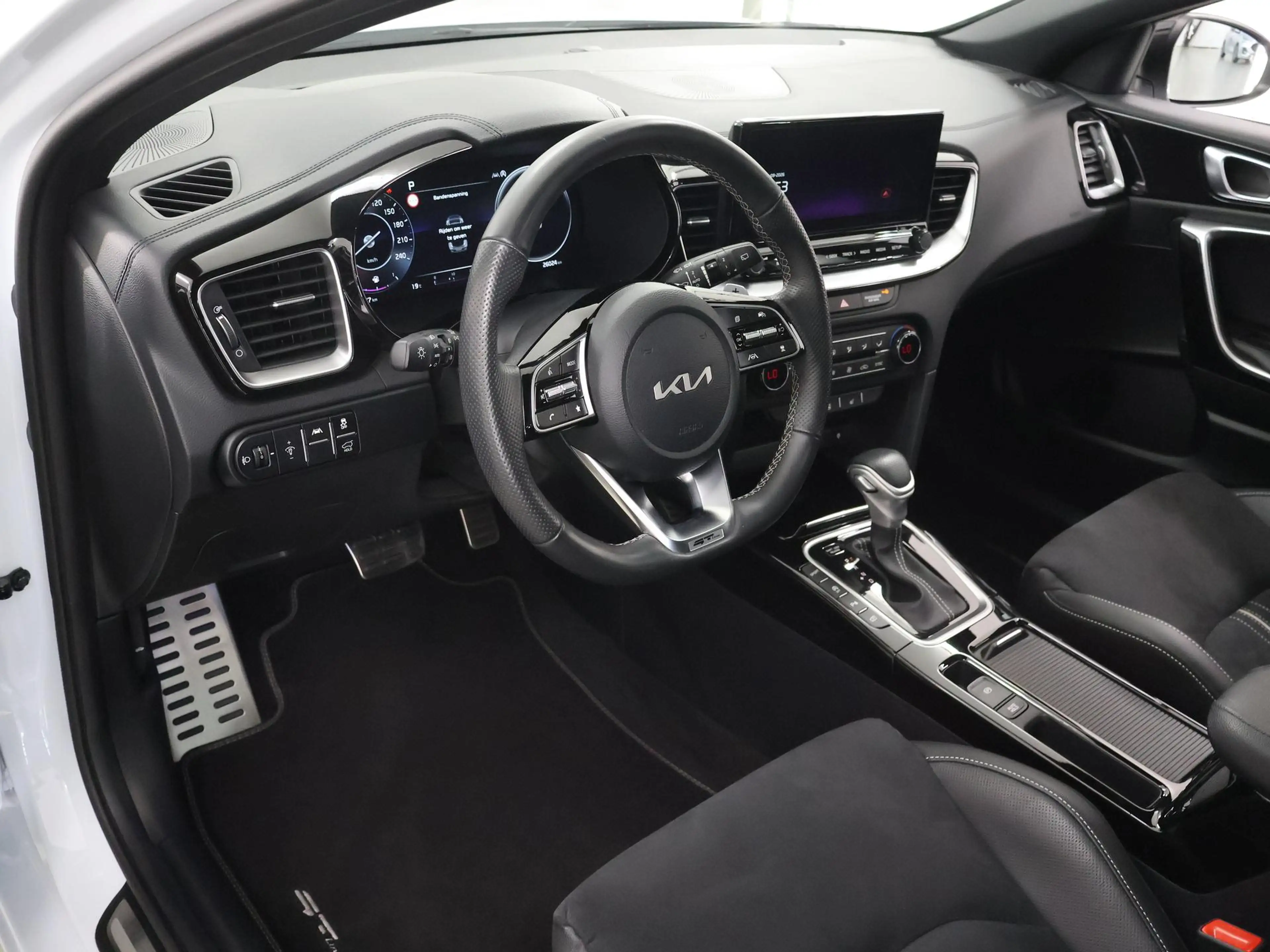 Kia Ceed SW / cee'd SW Sportswagon 1.5 T-GDi GT-PlusLine | Panoramadak | — photo 7