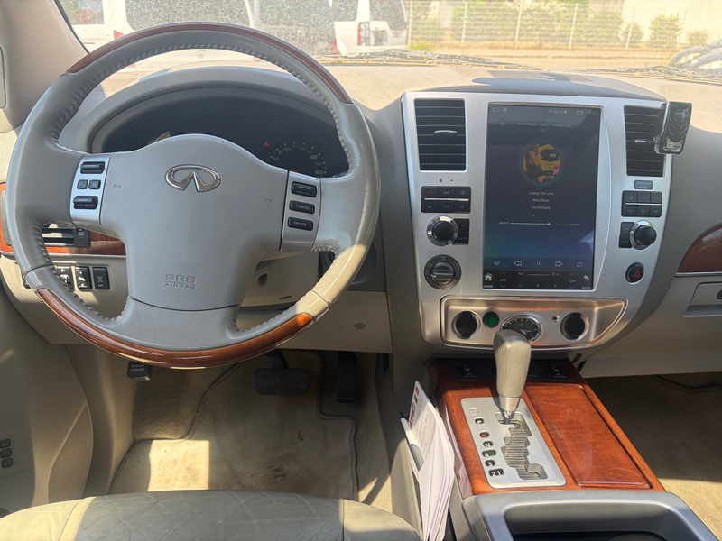 Infiniti QX56 Infinity QX56 Allrad* 8-Sitzer*1.Hand* — photo 9