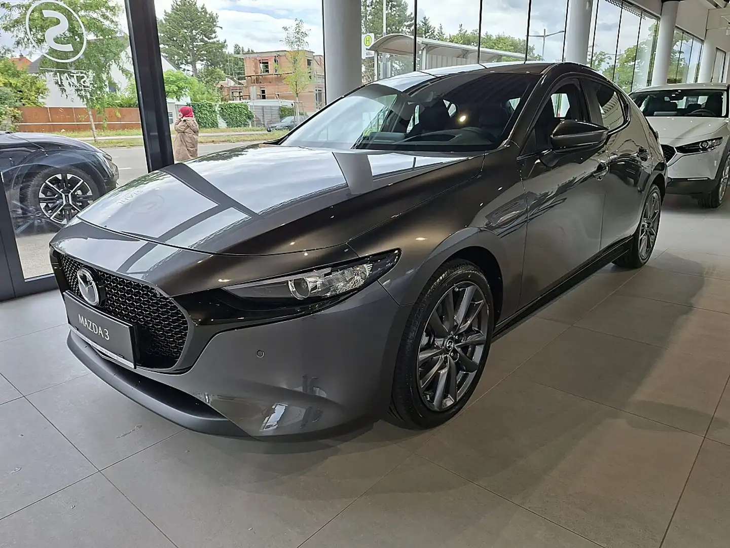 Mazda 3 Mazda3 e-Skyactiv-G140 Homura Aut. AUTO STAHL W... Grau - 2