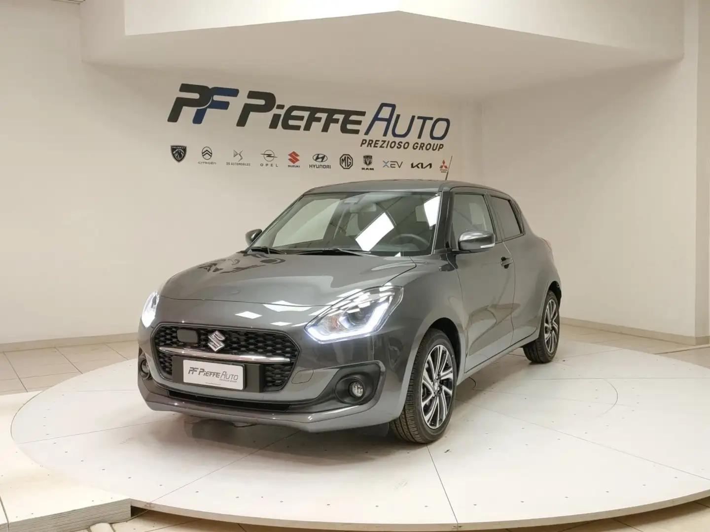 Suzuki Swift HYBRID 1.2 TOP 4WD ALLGRIP Grigio - 1
