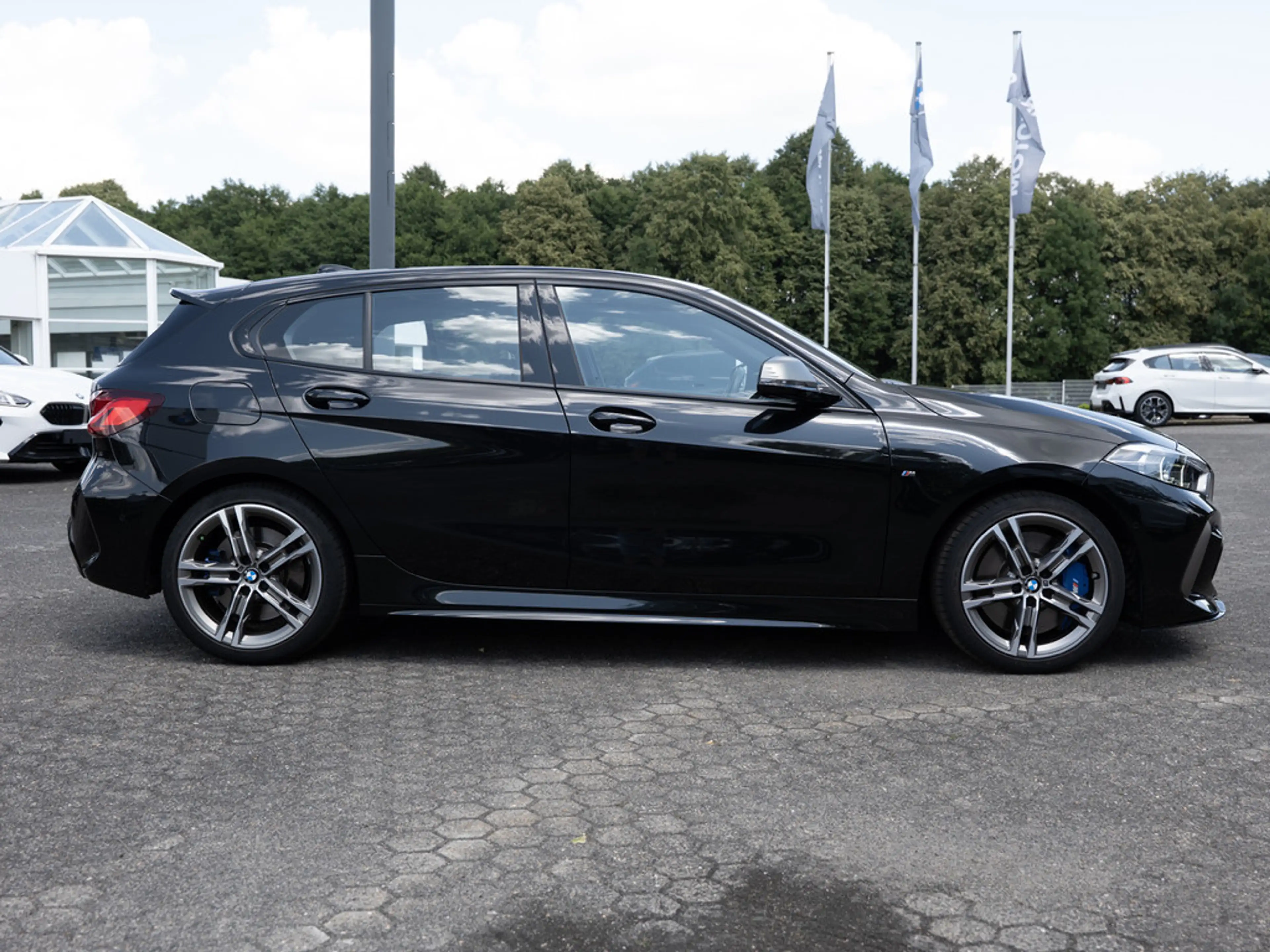 BMW 135 xDrive PANO LED NAVI KAMERA SHZ PDC KLIMA — photo 5