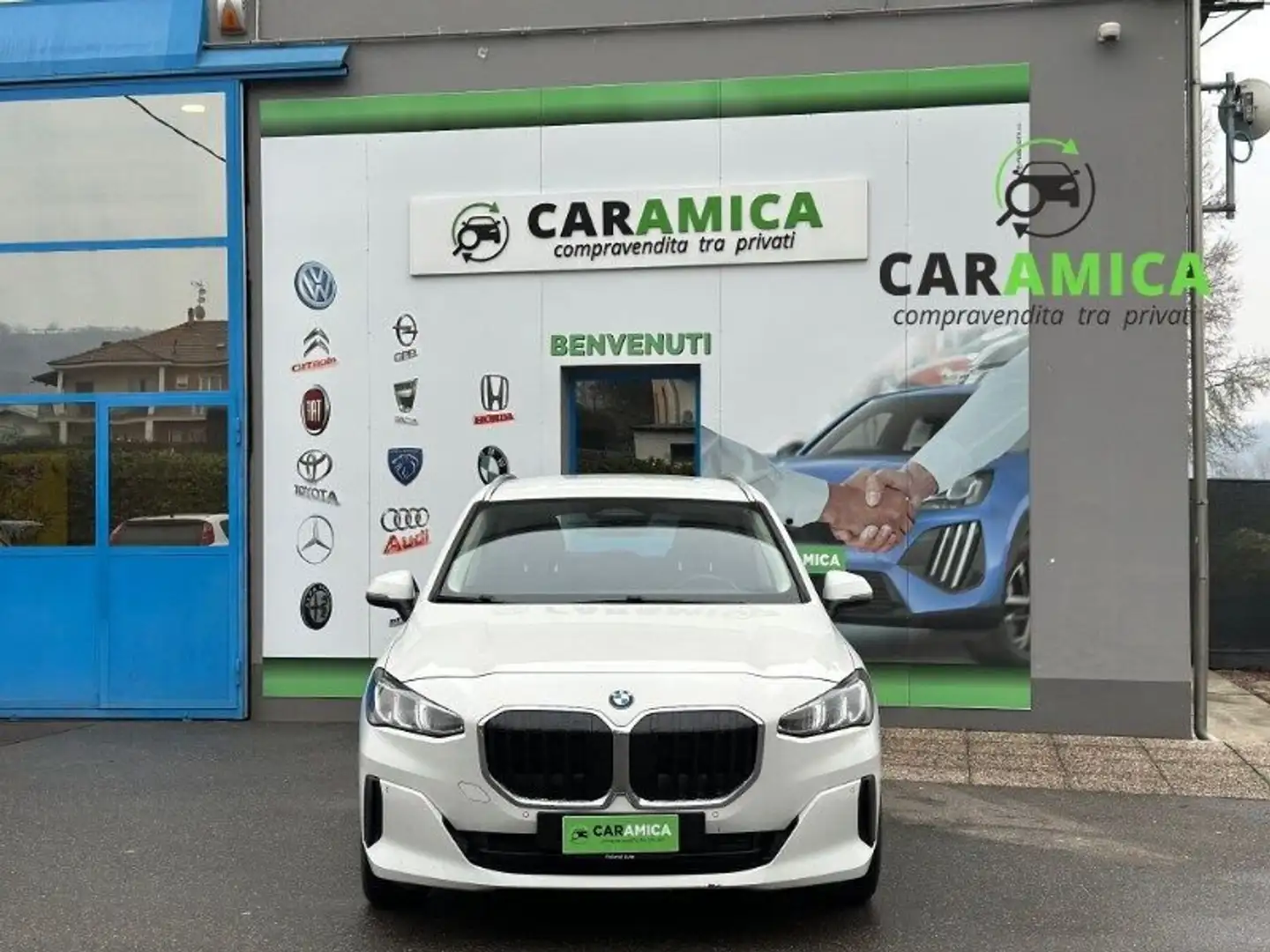 BMW 218 218d Active Tourer Biały - 1