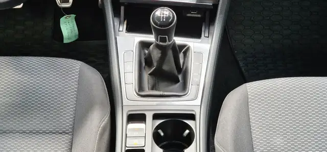Volkswagen Golf view 15
