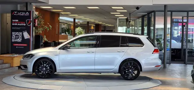 Volkswagen Golf view 5