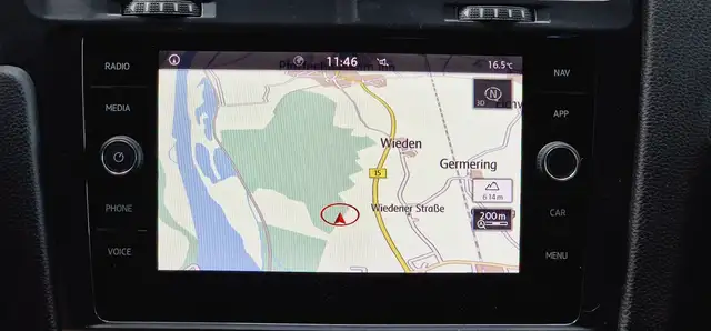 Volkswagen Golf view 13