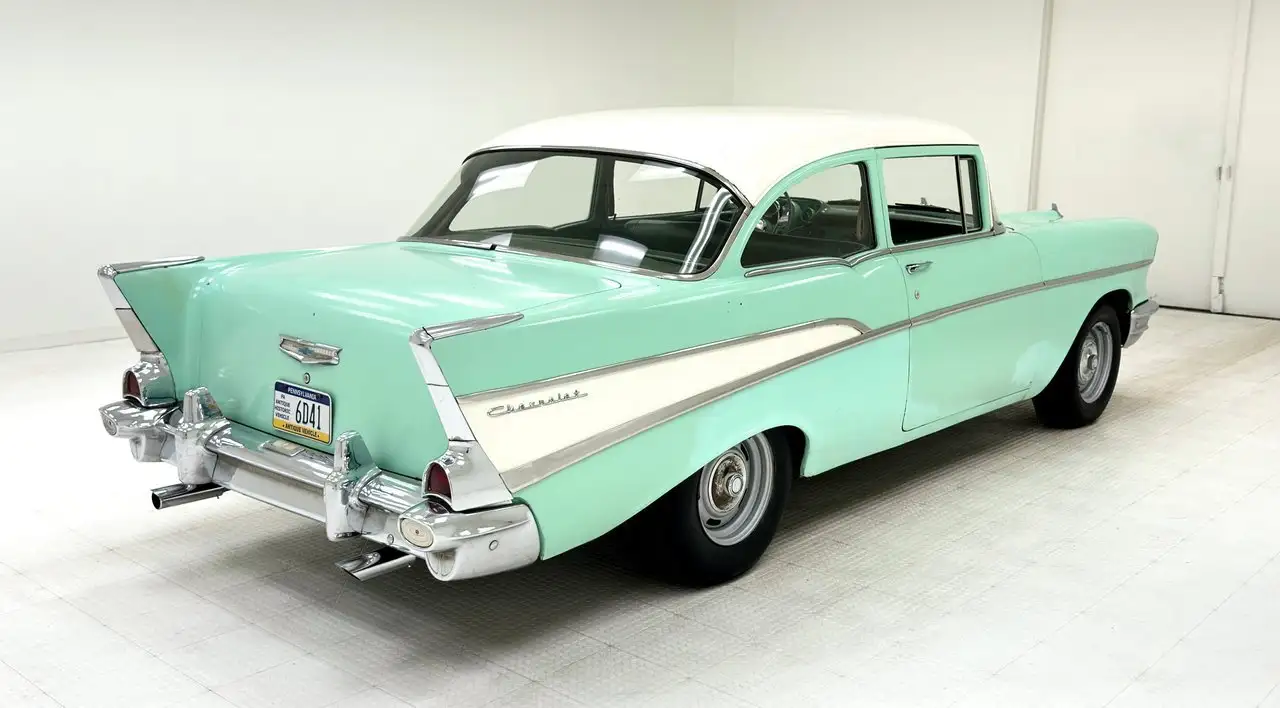 Chevrolet 2-Door Sedan, foto 5