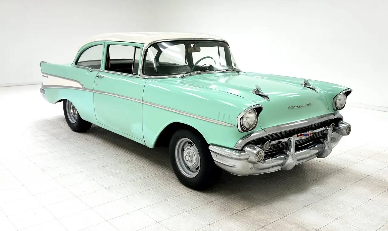 Chevrolet 2-Door Sedan, foto 7