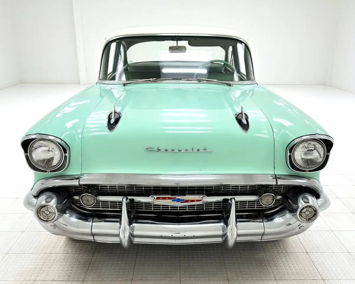 Chevrolet 2-Door Sedan, foto 8