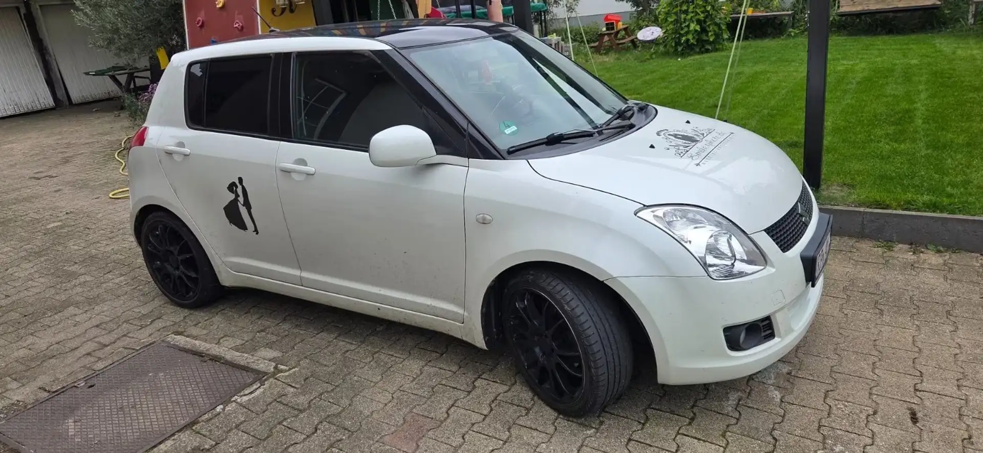 Suzuki Swift Swift 1.3 Club Weiß - 1