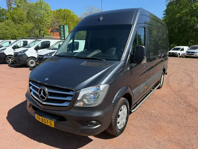 Mercedes-Benz Sprinter 319 CDI 3.0 EURO 6 L2H2 Luchtvering / Bearlock