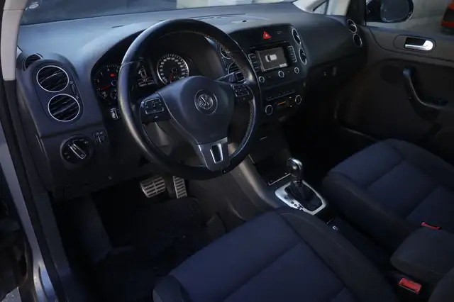 Volkswagen Golf Plus view 14