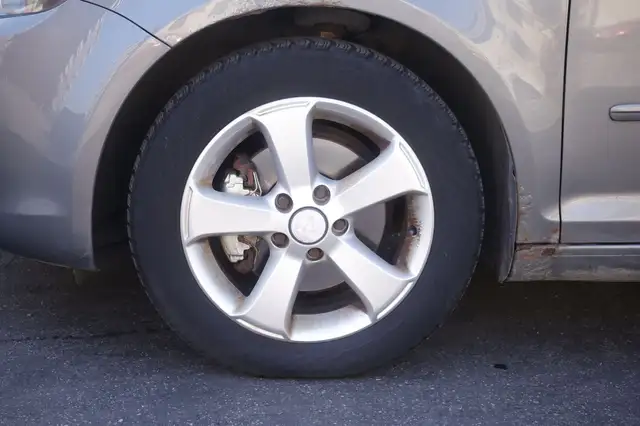 Volkswagen Golf Plus view 5