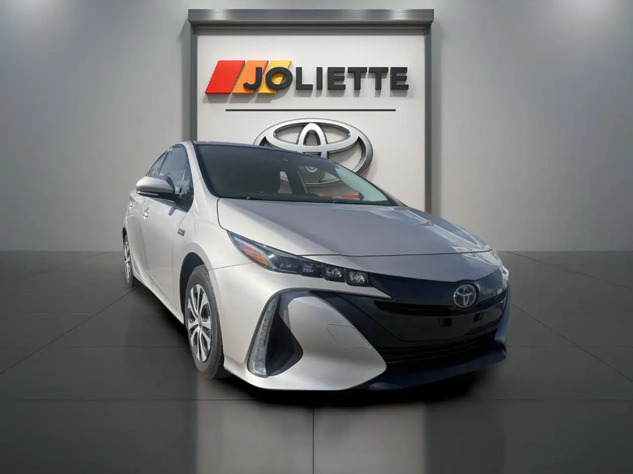 Toyota Prius Prime снимка Toyota Prius Prime
